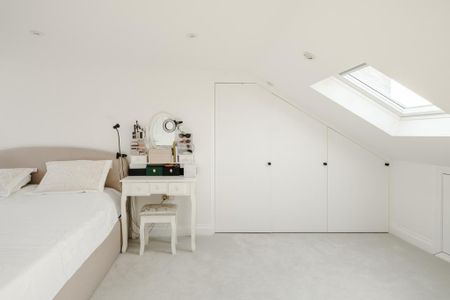 3 bedroom flat to rent - Photo 3