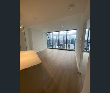 Spectacular CBD View 60th Floor Apartment - Photo 1