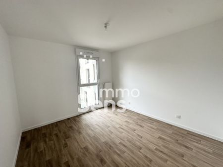 Location appartement - Roubaix - Photo 2