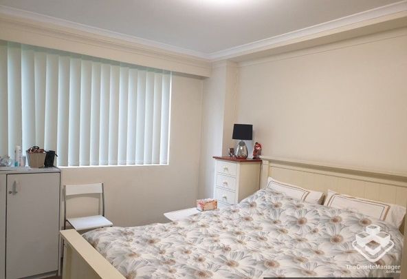 Light-filled 1-Bed in The Palladium -Heart of Pyrmont - Photo 1