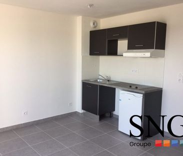 STUDIO AVEC TERRASSE ET PARKING - Photo 1