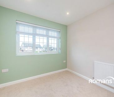 2 bedroom semi-detached house to rent - Photo 4
