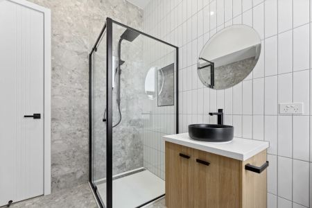 As New, Designer Apartment in the Heart of Prahran - Photo 4