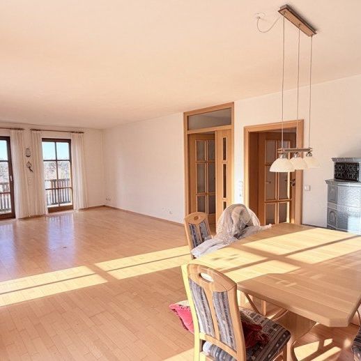 NEU am Markt: Einfamilienhaus mit großem Grund und Doppelgarage in Thierhaupten ab 01.03.2026 - Photo 1