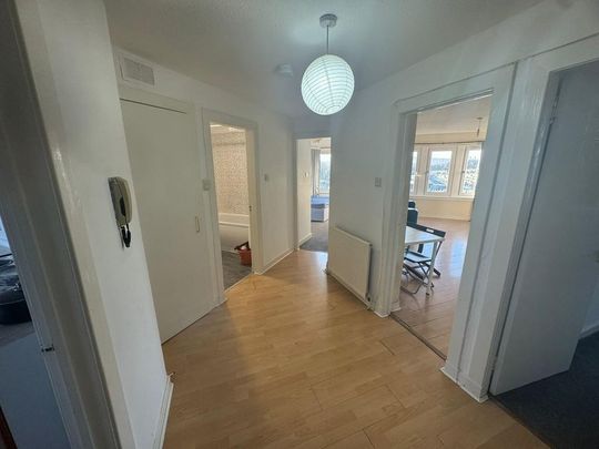 2 bedroom flat to rent - Photo 1