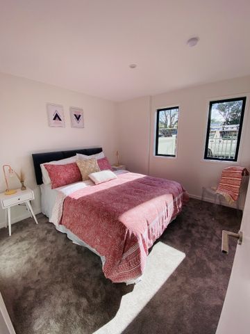 Fully Furnished & Parking Onsite! - Photo 2