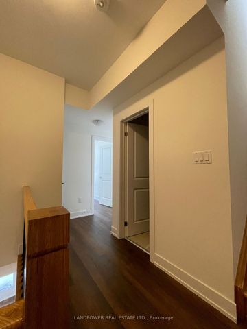 Condo Townhouse For Lease | N8131706 - Photo 4