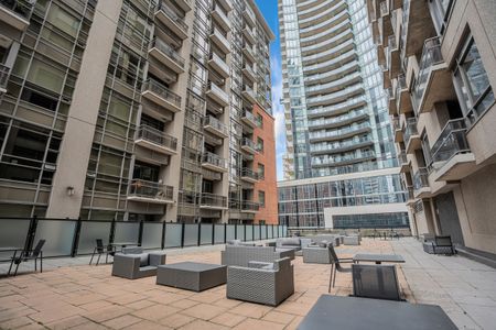 For Lease - 150 main Street Unit# 910, Hamilton, Ontario - Photo 2