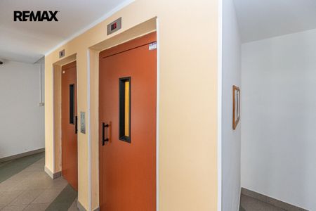 Pronájem bytu 3+1 v osobním vlastnictví 73 m², Praha 3 - Žižkov - Photo 5