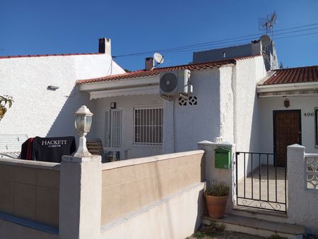 Alquiler de chalet adosado en Calle Roble, 497 - Photo 3