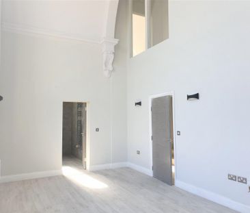 Old Town Hall, Market Square, Staines-Upon-Thames,TW18 - Photo 1