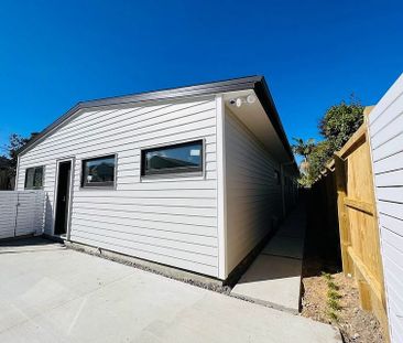 BOOK A VIEWING TIME ONLINE NOW - Photo 1