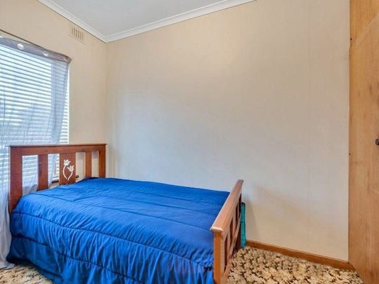 Cosy and Well-Maintained Two Bedroom Unit - Upcoming Open Inspection: 27th September - Photo 1