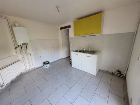 Location maison 5 pièces - 84.81m² à Oignies (62590) - Photo 4
