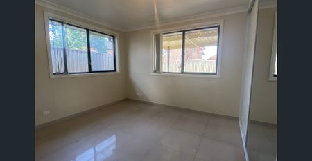 2 BEDROOM GRANNY FLAT WITH PRIVATE ACCESS - Photo 4