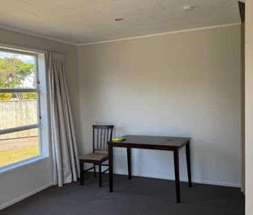 Family Friendly in Nukuhau - Photo 1