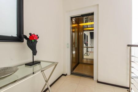 5 bedroom luxury Townhouse for rent in The Golden Mile, Marbella, Andalusia - Photo 4