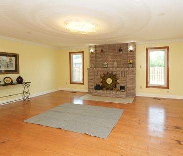 For Lease - 101 Henley Drive Unit# Upper, Hamilton, Ontario - Photo 1