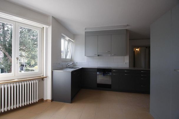 "Grosszügige 4.5-Zimmer-Wohnung zu vermieten" - Photo 1