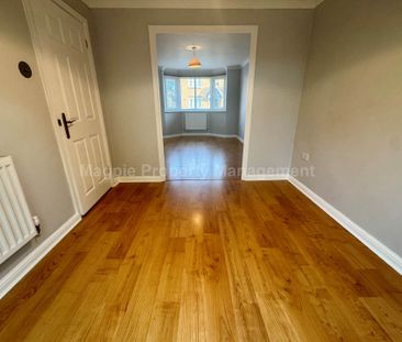 Price £1,800 pcm - Available Now - Unfurnished - Photo 4