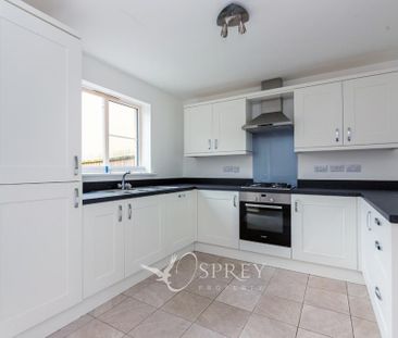 4 bedroom semi-detached house to rent - Photo 6