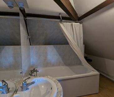 Location Appartement 2 pièces 31m² ISSOUDUN 36100 - Photo 6