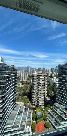 Gorgeous 2-Bed 22nd floor unit in the Heart of West End - Photo 1