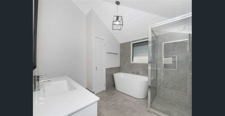 Comfortable Living in a Convenient Location + Study! - Photo 5