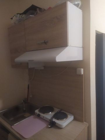 Studio/Γκαρσονιέρα για ενοικίαση Κέντρο (Χαριλάου) - Photo 4