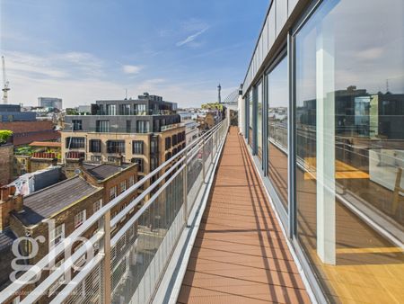 2 Bedroom Penthouse, Dean Street, London, Greater London, Soho, W1D - Photo 2