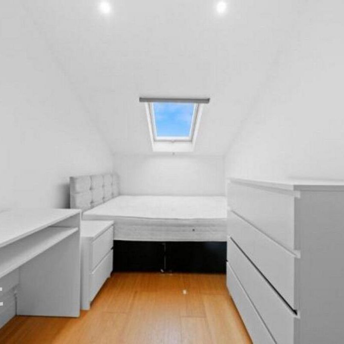 4 bedroom apartment to rent - Photo 1