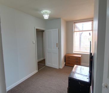 3 bedroom terraced house to rent - Photo 6