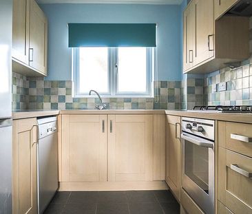 4 bedroom house to rent Collingwood Drive, Longstanton, Cambridge, ... - Photo 3