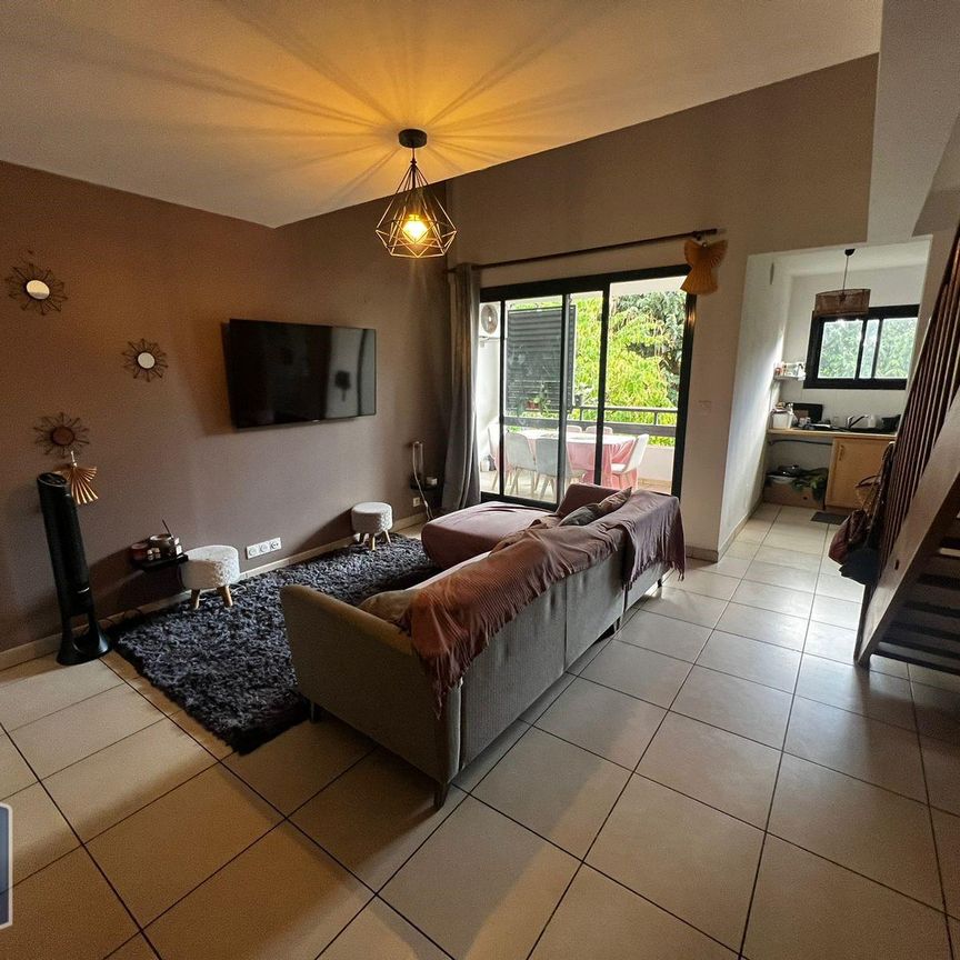 Location Appartement 3 pièces 42m² LA POSSESSION 97419 - Photo 1
