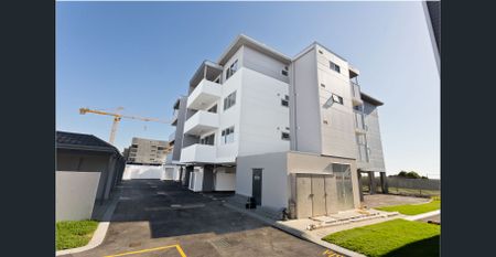 LIVE IN THIS BEACH VIEW APARTMENT Fully Furnished - Photo 2