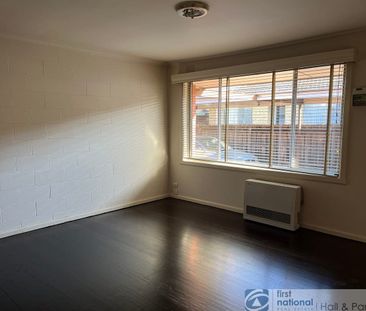 3/14 Benga Avenue, Dandenong, Vic 3175 - Photo 2