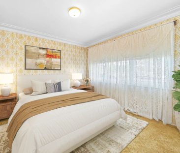 “Spacious 4-Bedroom Family Home in Auburn!!” - Photo 5