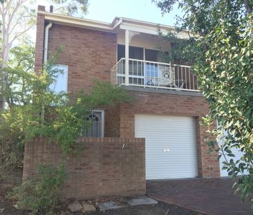 Central East Location - Just 2 Blocks to the CBD - Photo 6