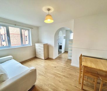 Studio to rent - Photo 4