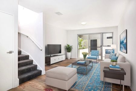 Modern Design In Prime Location - Photo 4