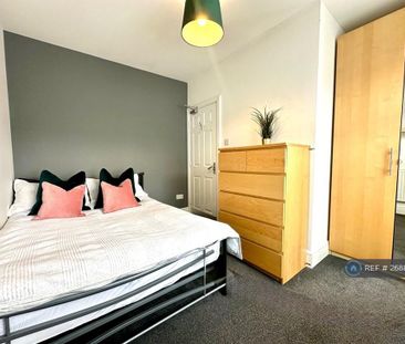 4 bedroom terraced house to rent - Photo 4