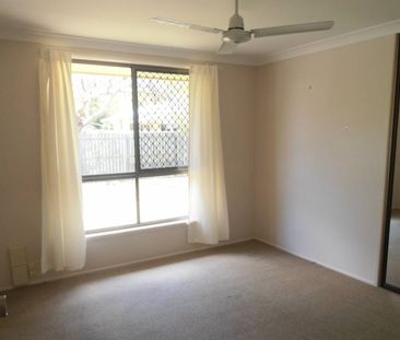 3 Bedroom Brick Available in Central Bargara - Photo 1