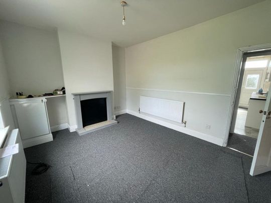 3 bed Terraced - To Let - Photo 1