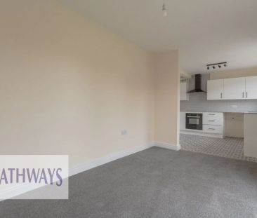 3 bed end of terrace house to rent in Farm Lane, Cwmbran, NP44 - Photo 2