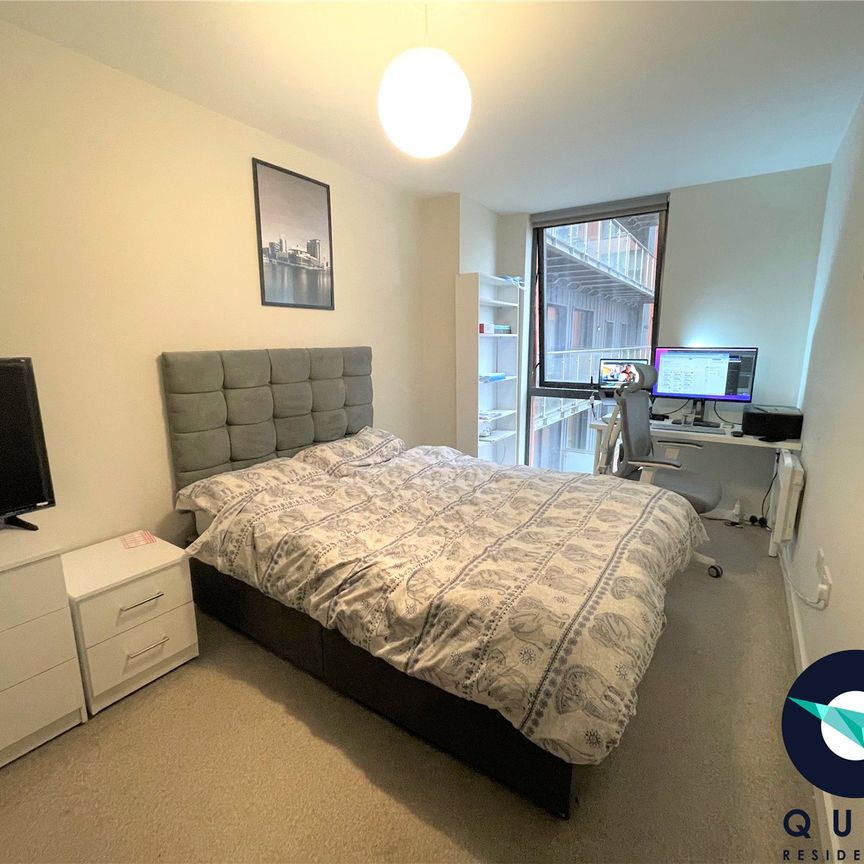 2 bedroom Flat To Rent - Photo 1