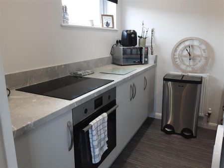 1 bedroom apartment to rent - Photo 5