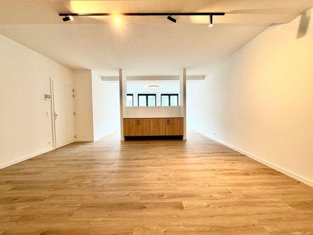 Appartement te huur - Foto 2