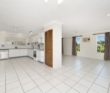 18 Pine Street, Kirwan. - Photo 6