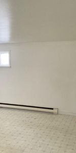 3 1/2 L’Islet-sur-mer libre 1er juillet 2026. - Photo 4