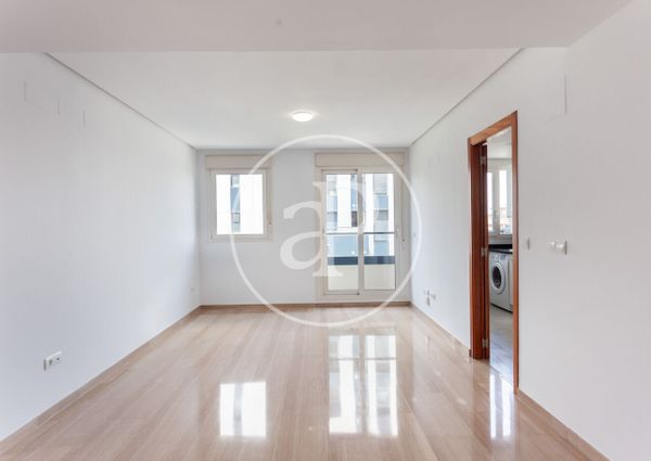 Flat for rent with swimming pool in Ciutat Jardí (Valencia)